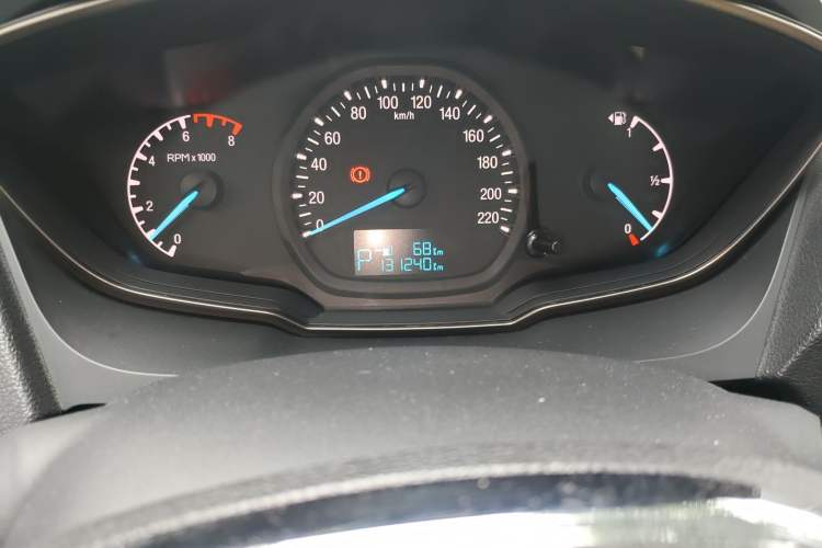 Used Ford Escort 2015 1.5L Automatic Comfort Edition Odometer Close Up