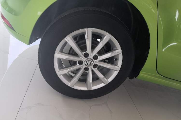 Used Volkswagen Polo 2014 1.6L Automatic Luxury Edition
