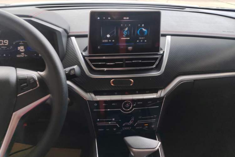 Used Venucia T60 2020 1.6L CVT Smart Drive Version China VI Standard