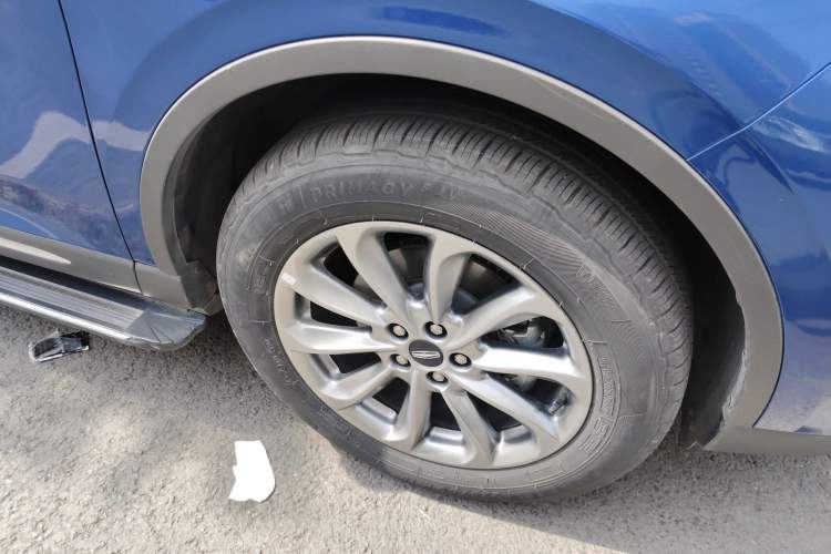 Used Lincoln Corsair 2021 2.0T Two-Wheel Drive Deluxe Edition Right Front Wheel Hub