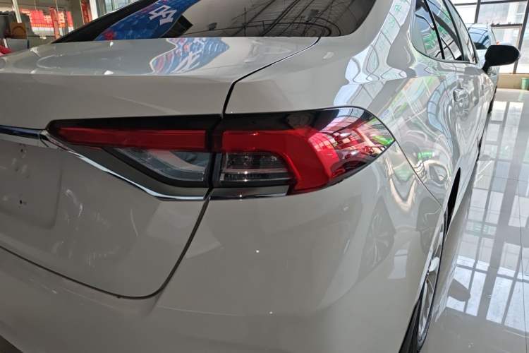 Used Toyota Corolla 2019 Dual-Engine 1.8L E-CVT GL-i Elite Edition
