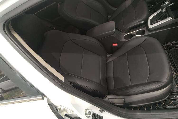 Used Hyundai Elantra (6th Generation / Lingdong) 2016 1.6L Automatic ZhiXuan – Elite Version
