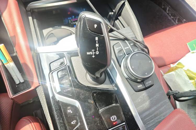 Used BMW 5 Series 2021 Restyled 530Li Luxury Edition M Sport Package Gear Lever