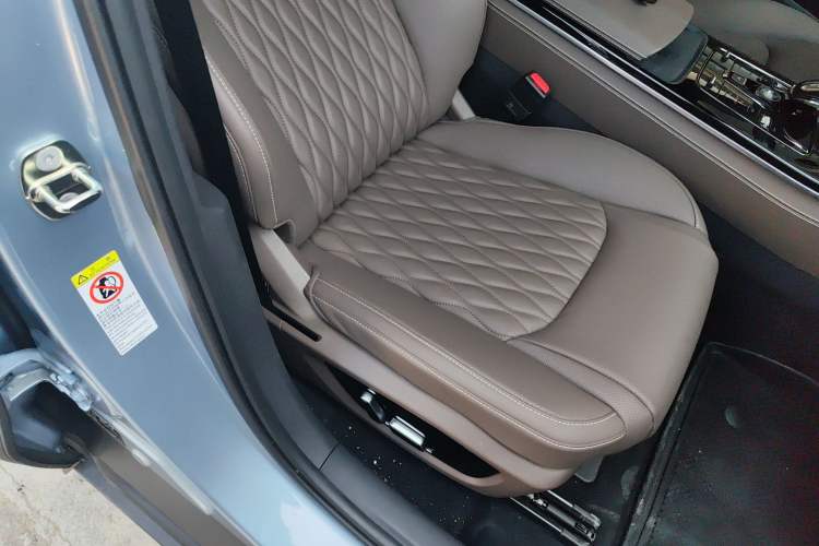 Used BYD Han 2023 DM-i Champion Edition 121KM Prestige Model