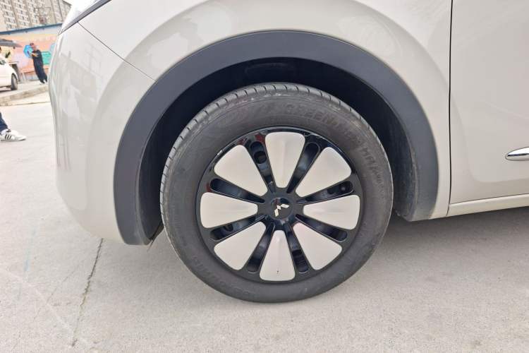 Used Wuling Bingo 2023 333 km Enjoyment Version
