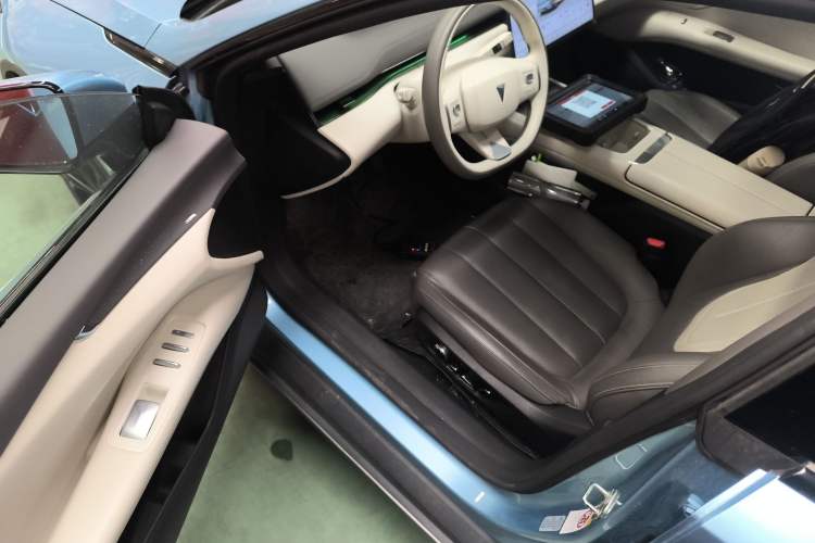 Used Deepal L07 2024 230Max Qiankun Intelligent Driving ADS SE Range-Extended Version
