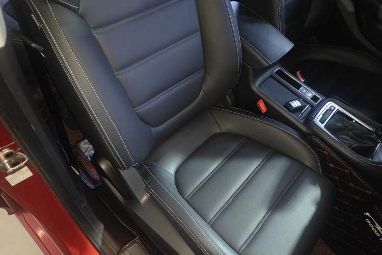 Used MG 6 2017 20T Automatic Luxury Smart Connect Version China V Standard Right Front Seat