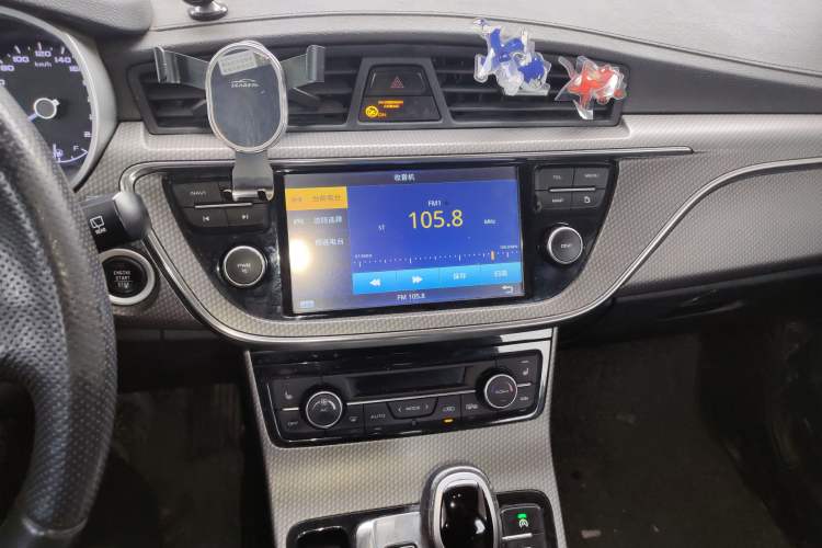 Used Geely Auto Emgrand GS 2016 Elegant Edition 1.3T Automatic ZhenShang Model Audio And AC Panel