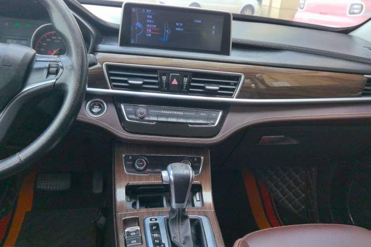Used Hanteng X5 2018 1.5T CVT Luxury Edition Audio And AC Panel