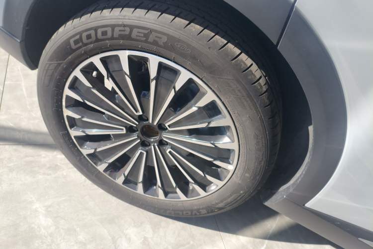 Used EXEED Stellar C-DM 2024 1.5T Long-Range Pro