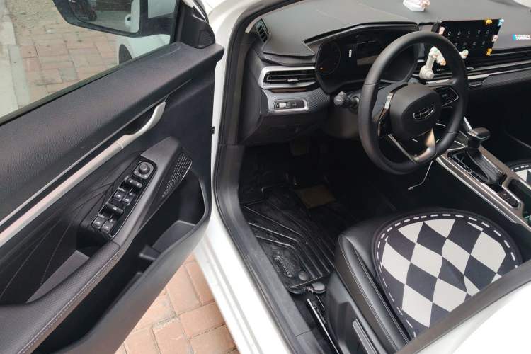 Used Geely Auto Emgrand 2022 4th Generation 1.5L CVT Elite Model
