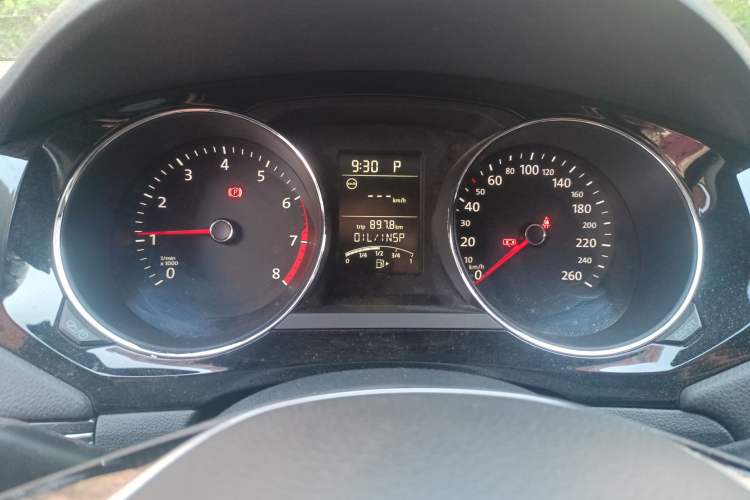 Used Volkswagen Sagitar 2015 1.6L Automatic Comfort Model Instrument Cluster