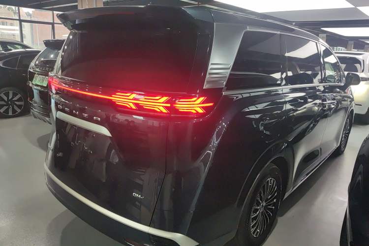 Used Denza D9 2024 DM-i 1050 Luxury Model Right Rear Taillight