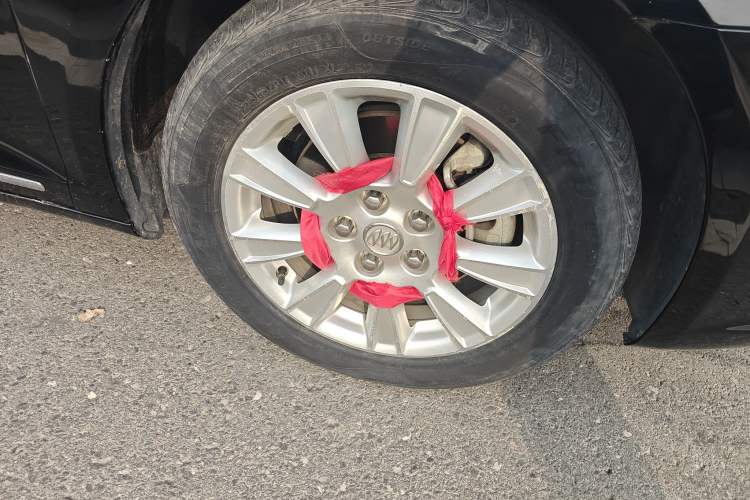 Used Buick LaCrosse 2012 2.4L SIDI Elegant Edition