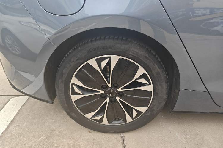 Used BYD Seal 2022 550 km Standard Range Rear-Wheel Drive Elite Version
