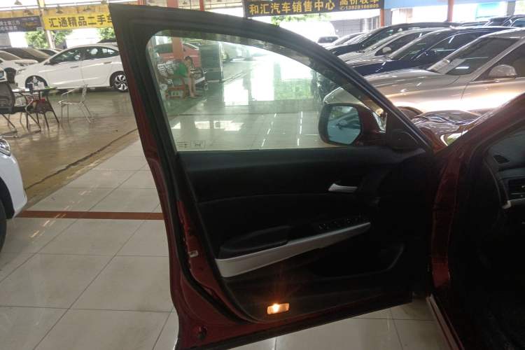 Used Honda Crosstour 2014 2.4L Luxury Edition