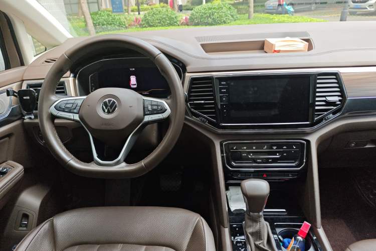 Used Volkswagen Viloran 2020 330TSI Luxury Edition