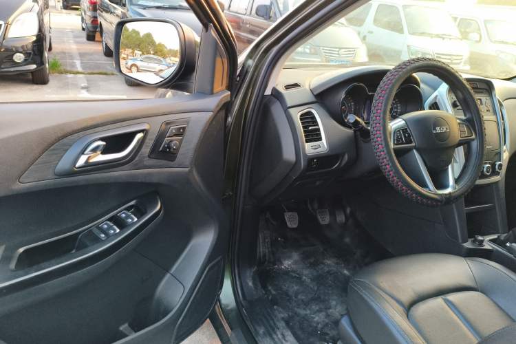 Used JMC Baodian 2020 2.5T Diesel Two-Wheel Drive Comfort Edition Long Wheelbase JX4D25A6L
