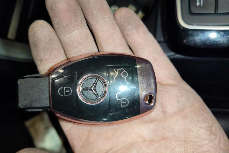 Used Mercedes-Benz GLE Coupe 2017 GLE 320 4MATIC Coupe SUV Vehicle Key