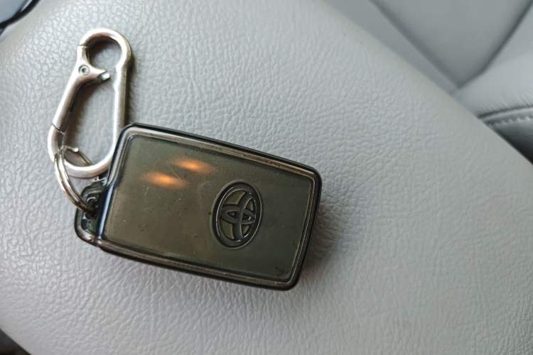 Used Toyota RAV4 2009 2.4L Automatic Luxury Edition
