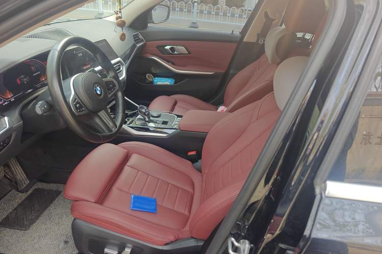 Used BMW 3 Series 2021 Second Facelift 320Li M Sport Package
