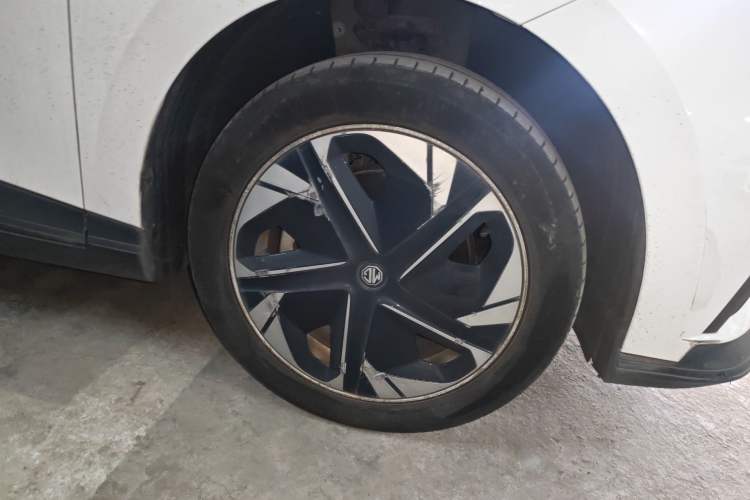 Used MG 4 EV 2022 425 km Luxury Edition
