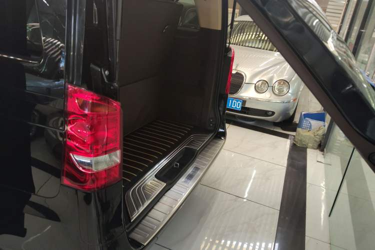 Used Mercedes-Benz V-Class 2017 V250 2.0T U.S. Spec