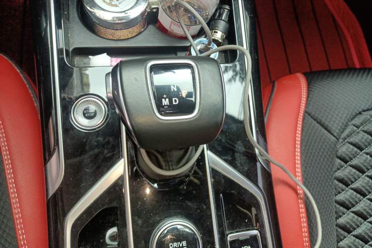 Used Hongqi HS5 2022 Facelifted Version 2.0T Smart Connect Flagship All-Wheel-Drive Edition
