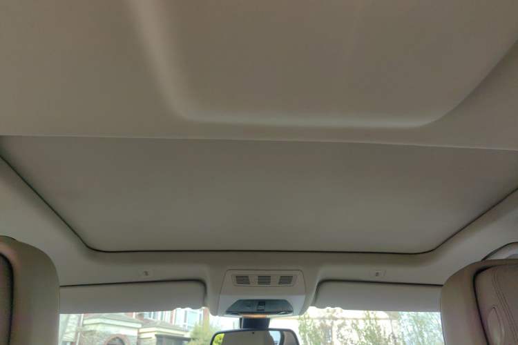 Used BMW 5 Series 2013 530Li Leading Model
