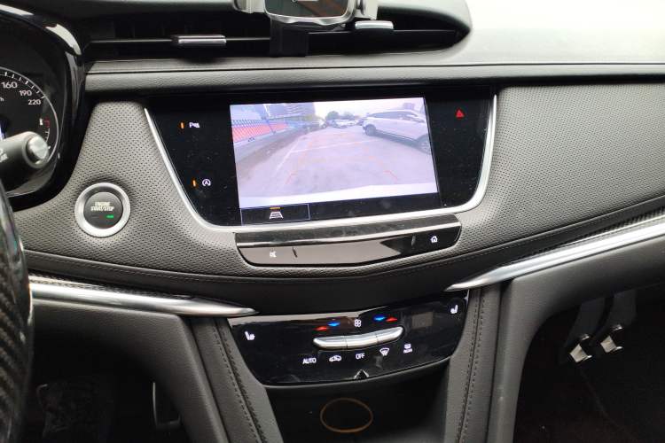 Used Cadillac XT5 2022 2.0T Four-Wheel Drive Luxury Version (Hummingbird Edition) Audio And AC Panel