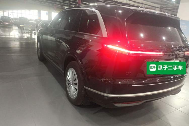 Used ONVO Luxeed L90 2025 Model—Max Six-Seater Version