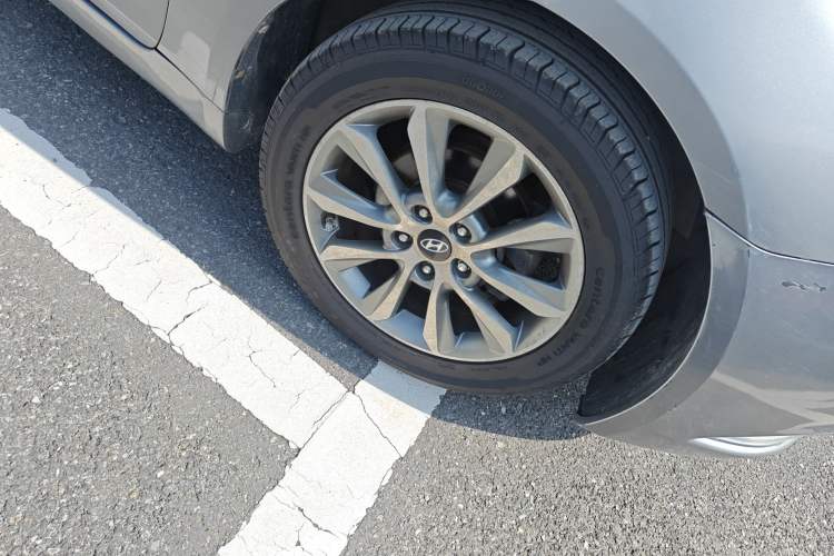 Used Hyundai Sonata 2014 2.0L Automatic Luxury Edition