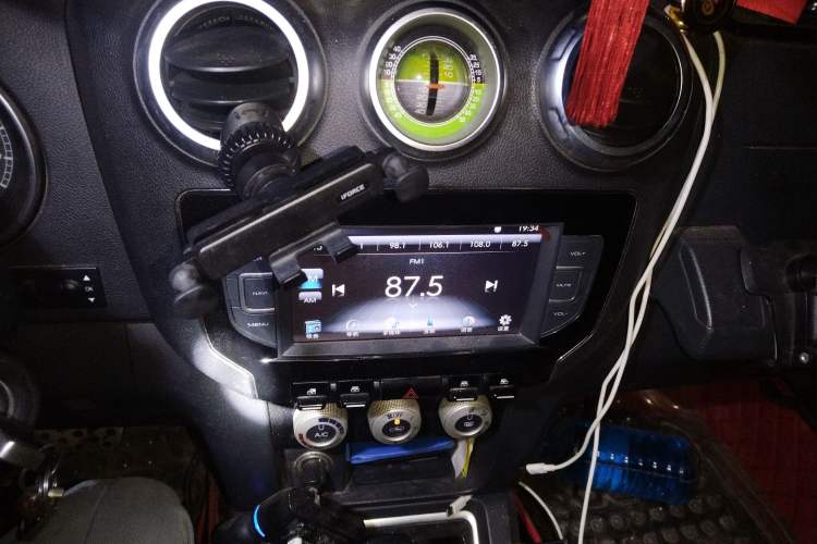 Used BAIC Off-Road BJ40 2016 40L 2.3T Automatic Two-Wheel Drive Luxury Edition