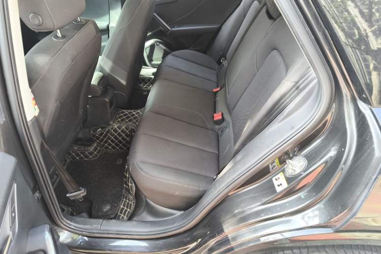 Used Audi Q2L 2018 35 TFSI Launch Exclusive Edition China V