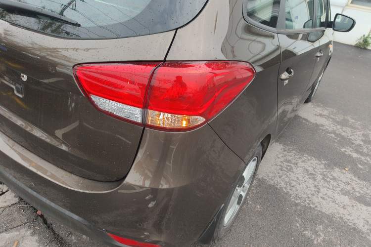 Used Kia Carens 2013 2.0L 5-Seater Automatic Standard Version China V Standard