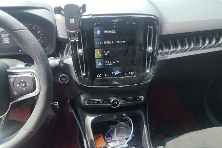 Used Volvo XC40 2021 T4 Four-Wheel Drive Smart & Sporty Edition Audio And AC Panel