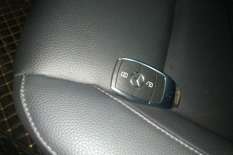 Used Mercedes-Benz GLA 2022 Second Facelift GLA 200 Vehicle Key