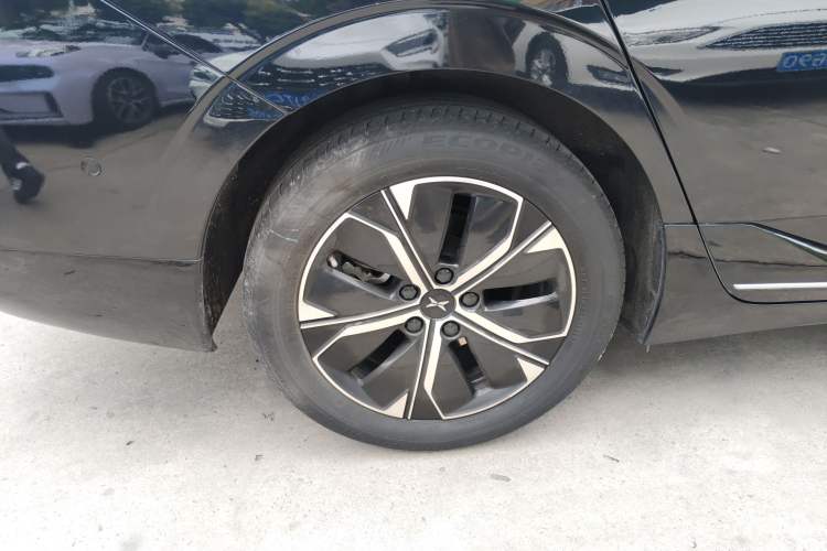 Used XPeng P5 2022 550E Right Rear Wheel Hub