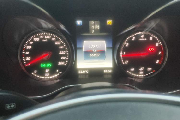 Used Mercedes-Benz C-Class 2017 Facelift C 200 Coupe Odometer Close Up