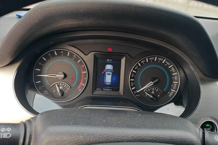 Used Haval H2 2017 Red-Label 1.5T Manual Two-Wheel-Drive Elite Model