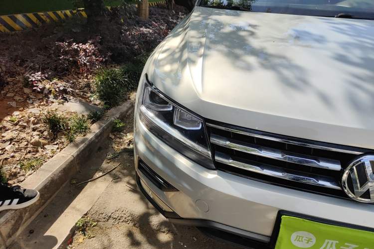 Used Volkswagen Tiguan L 2018 330TSI Automatic Two-Wheel Drive Luxury Edition Right Front Headlight