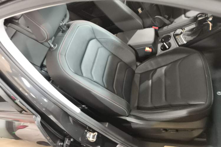 Used Volkswagen Tayron 2019 330TSI Four-Wheel Drive Luxury Version China V Standard
