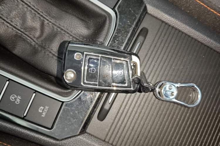 Used Volkswagen Sagitar 2021 280TSI DSG 30th Anniversary Edition Vehicle Key