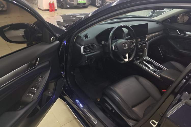 Used Honda Accord 2018 260TURBO Luxury Edition China VI Driver Seat