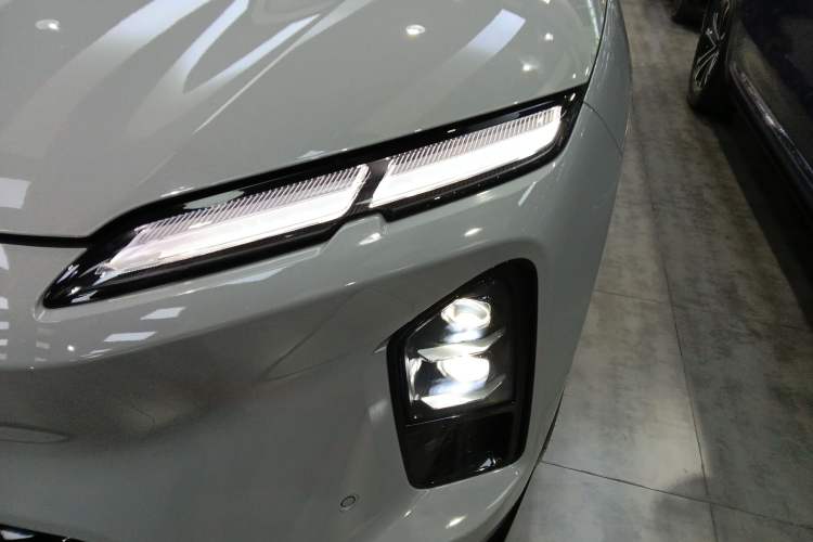 Used Nio EC6 2025 75 kWh