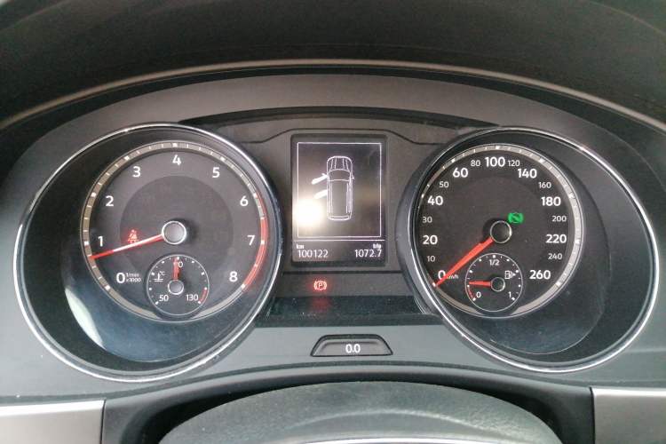 Used Volkswagen Teramont 2017 330TSI Two-Wheel-Drive Luxury Edition Instrument Cluster