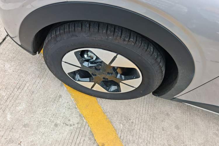 Used Geely Galaxy Geome 2025 UP 410km Exploration Edition
