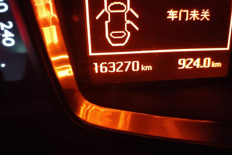 Used DS 6 2016 1.6T Luxury Edition THP160
