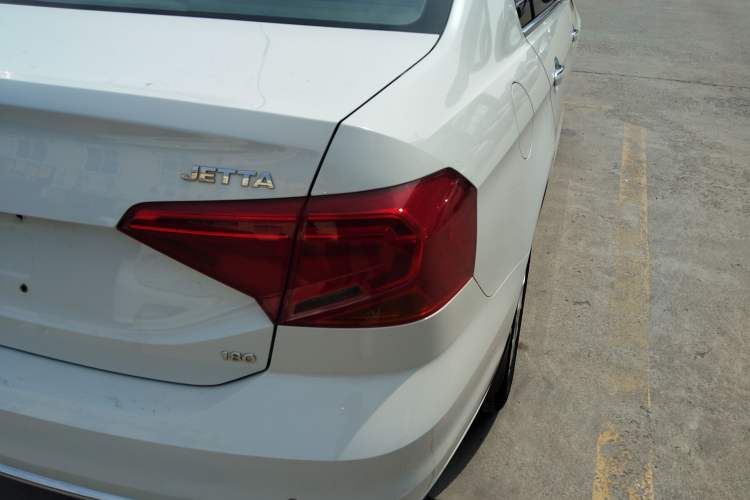 Used Volkswagen Jetta 2017 1.5L Automatic Comfort Model
