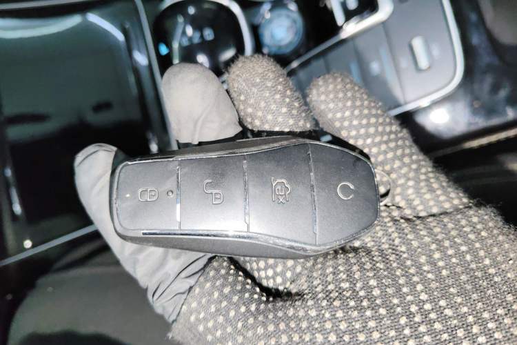 Used BYD Song MAX New Energy 2022 DM-i 105KM Executive Edition Interior 1